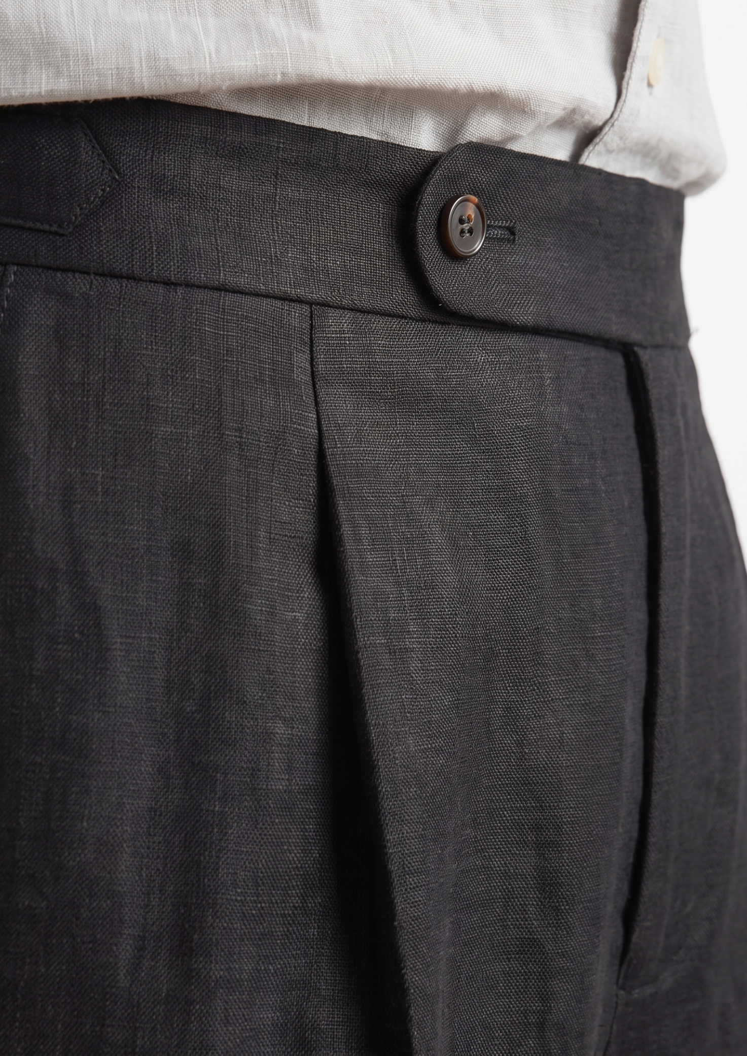 Tuscany Pleated Coastal Trousers - Black | Castielli