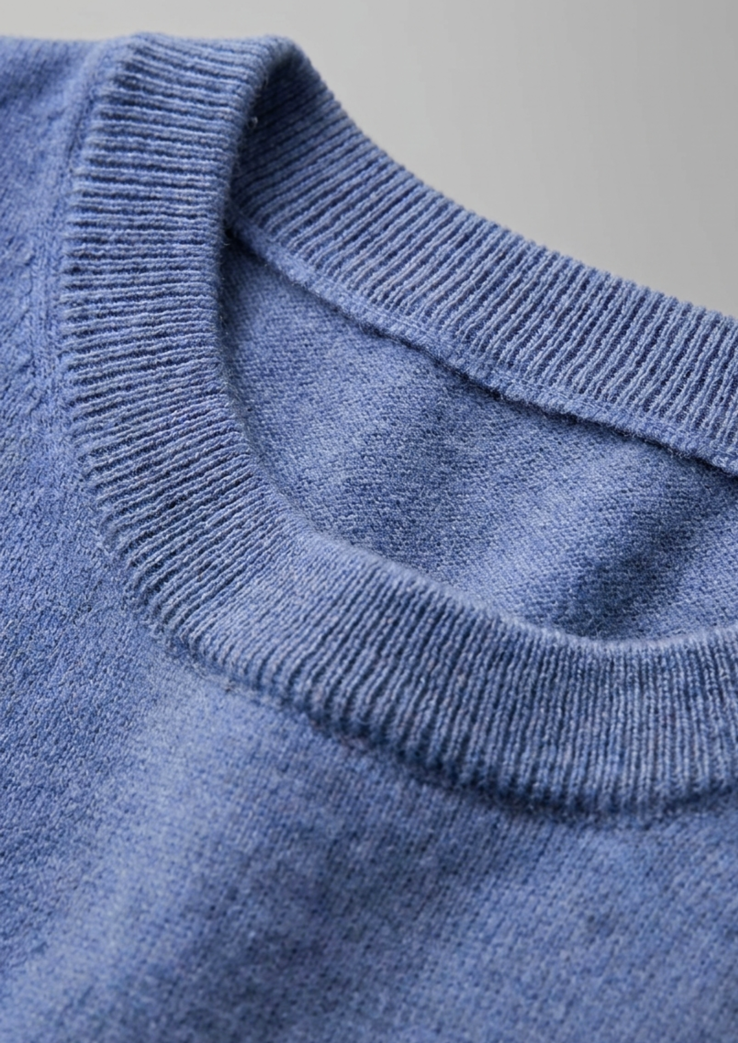 Premium Cashmere Classic Crewneck T-Shirt - Deep Atlantic | Castielli