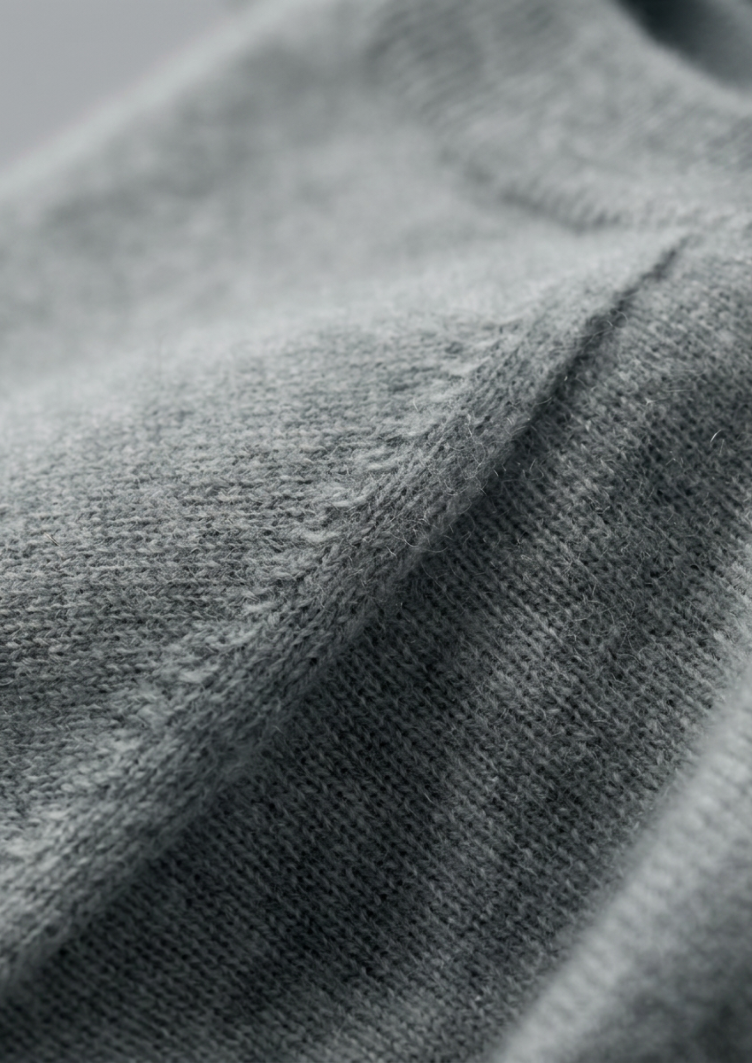 Premium Cashmere Classic Crewneck T-Shirt - Shadow Flint | Castielli