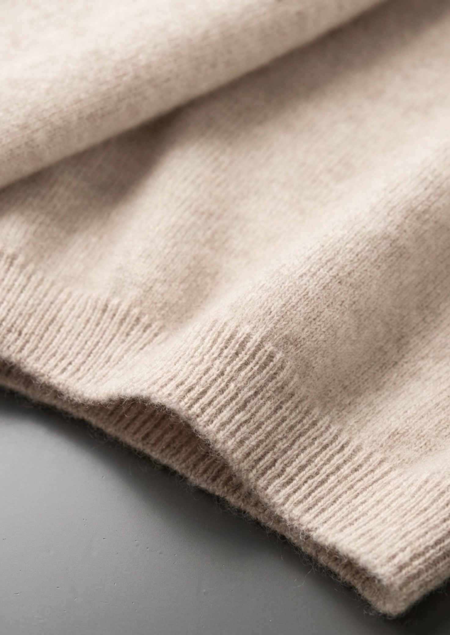 Premium Cashmere Classic Crewneck T-Shirt - Ivory Mocha | Castielli