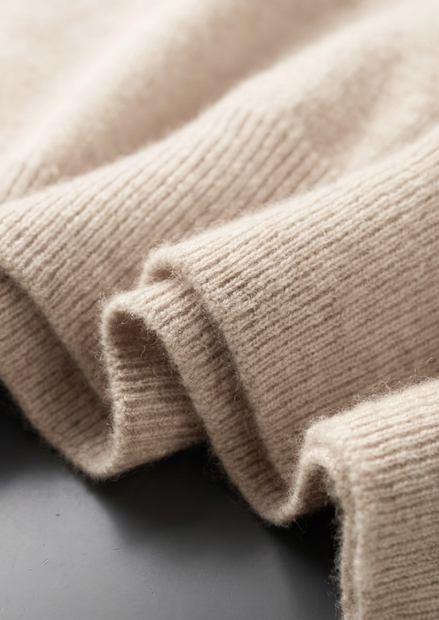 Premium Cashmere Classic Crewneck T-Shirt - Ivory Mocha | Castielli