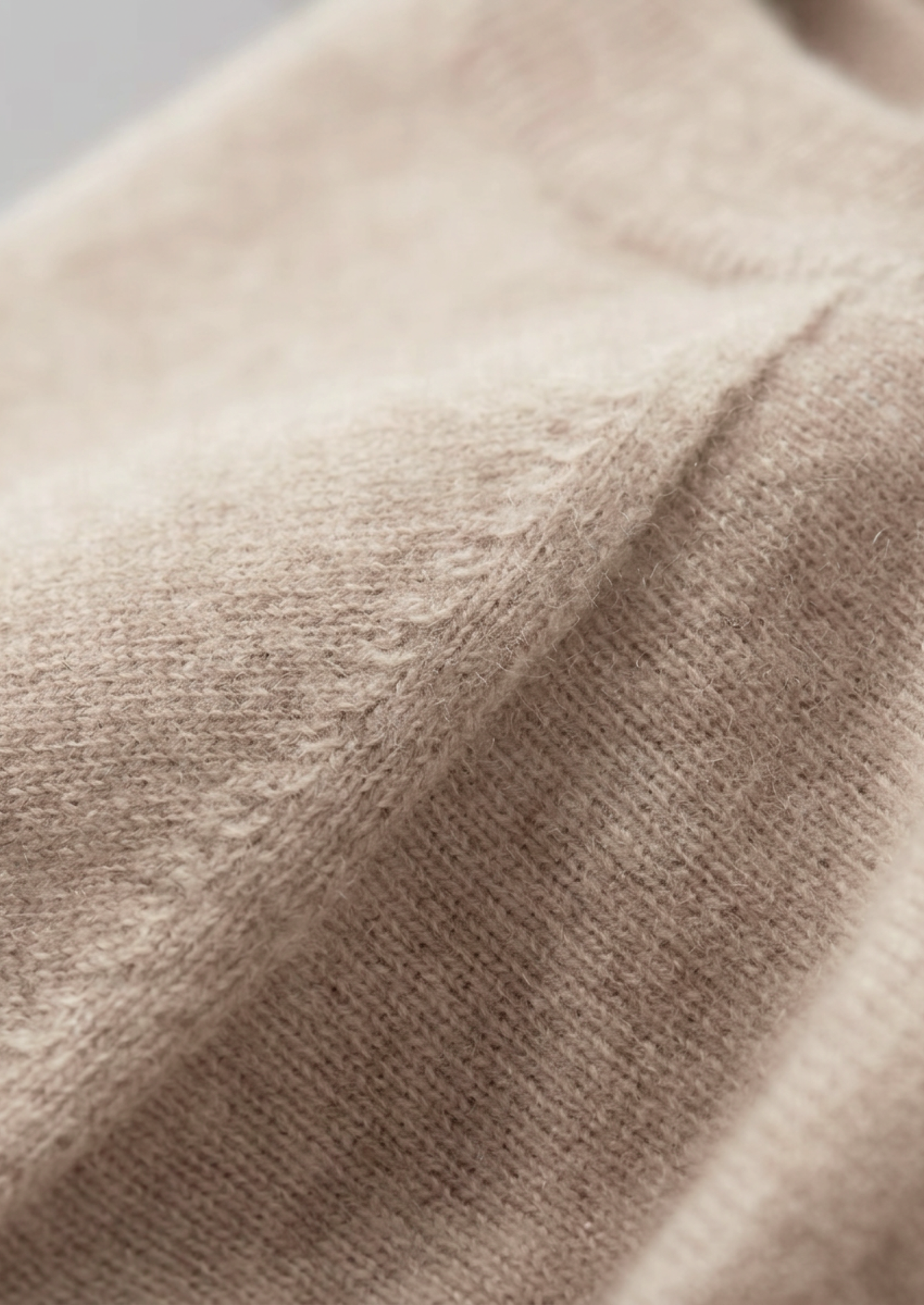 Premium Cashmere Classic Crewneck T-Shirt - Ivory Mocha | Castielli