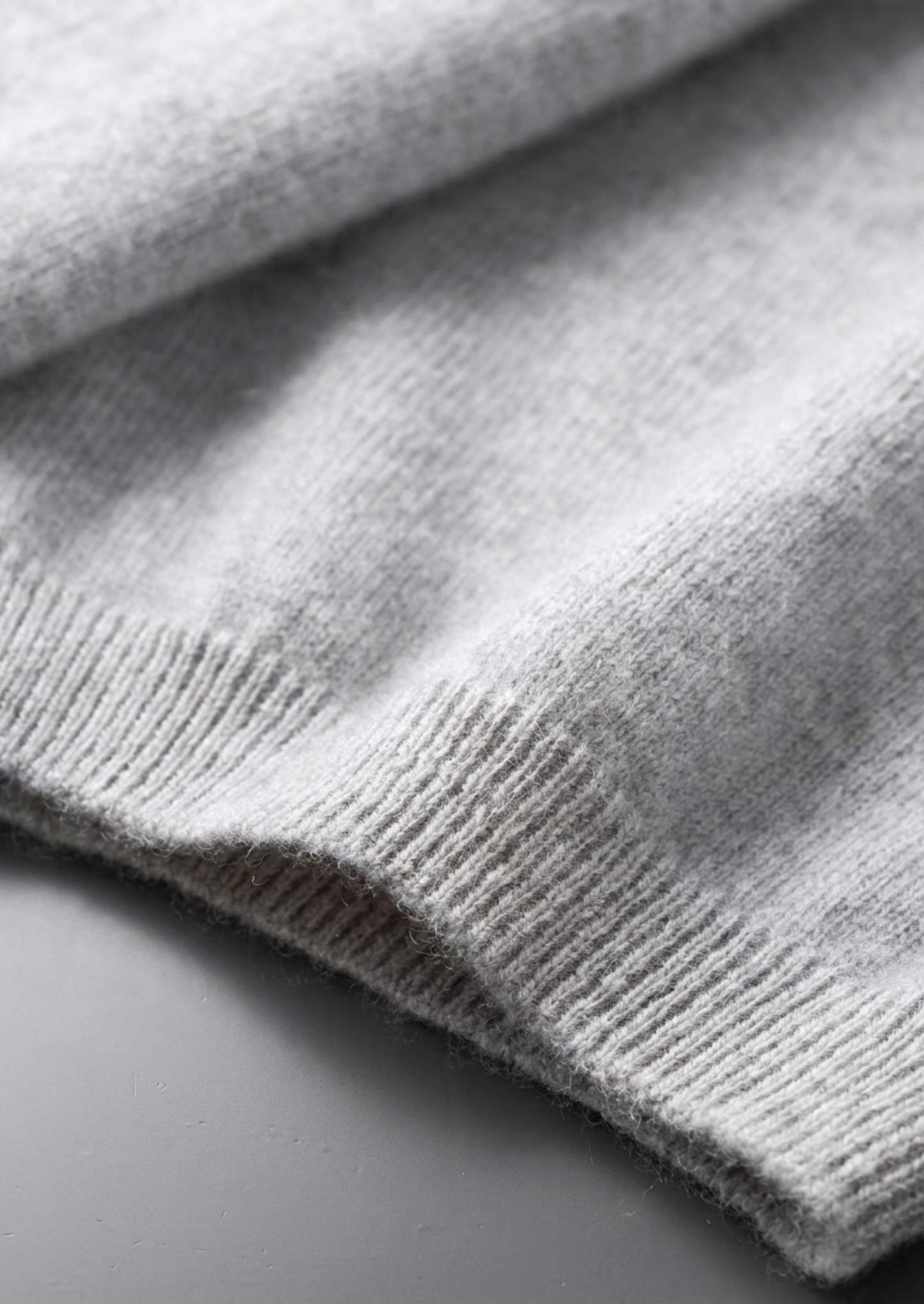 Premium Cashmere Classic Crewneck T-Shirt - Light Gray | Castielli
