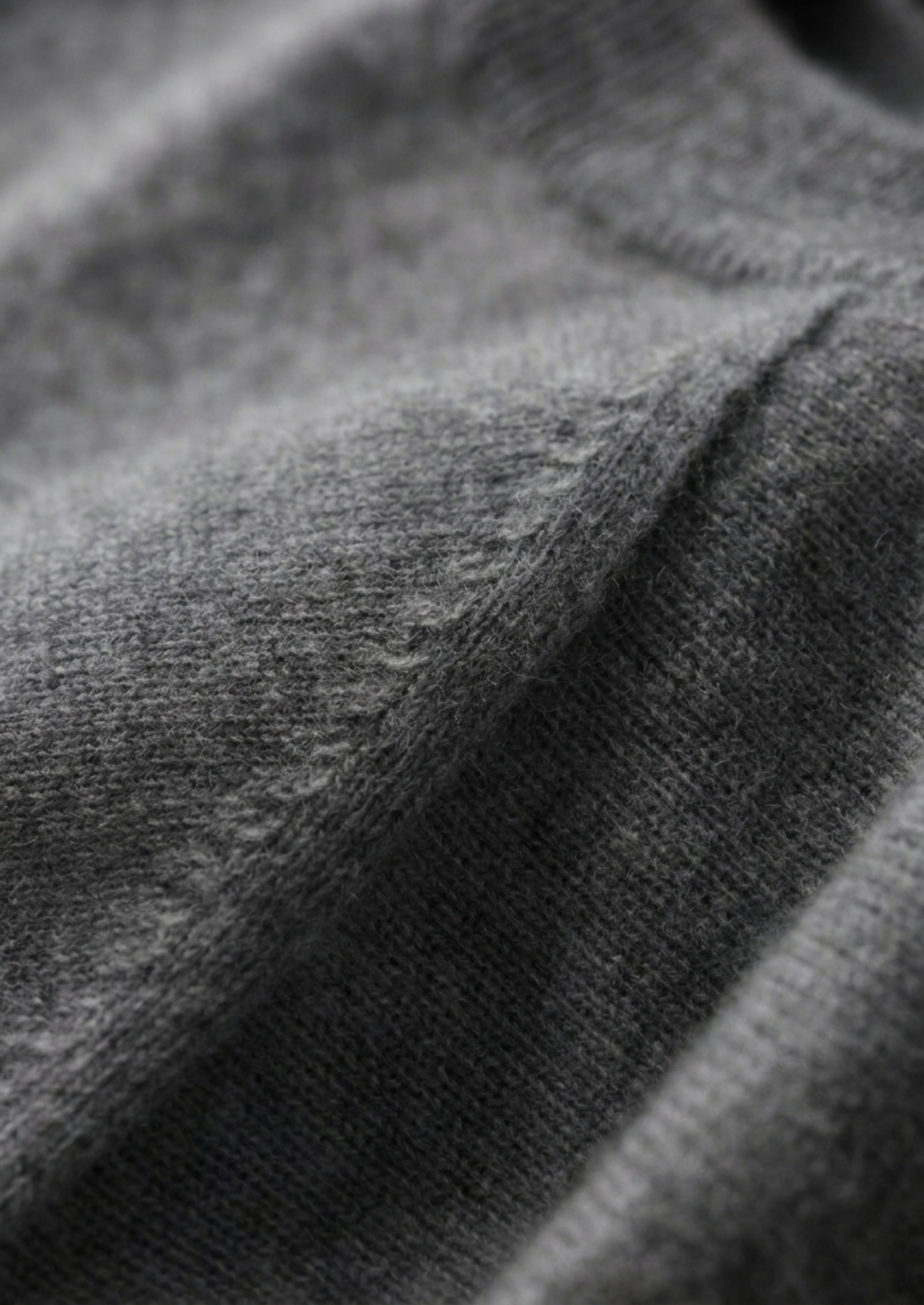 Premium Cashmere Classic Crewneck T-Shirt - Dark Gray | Castielli