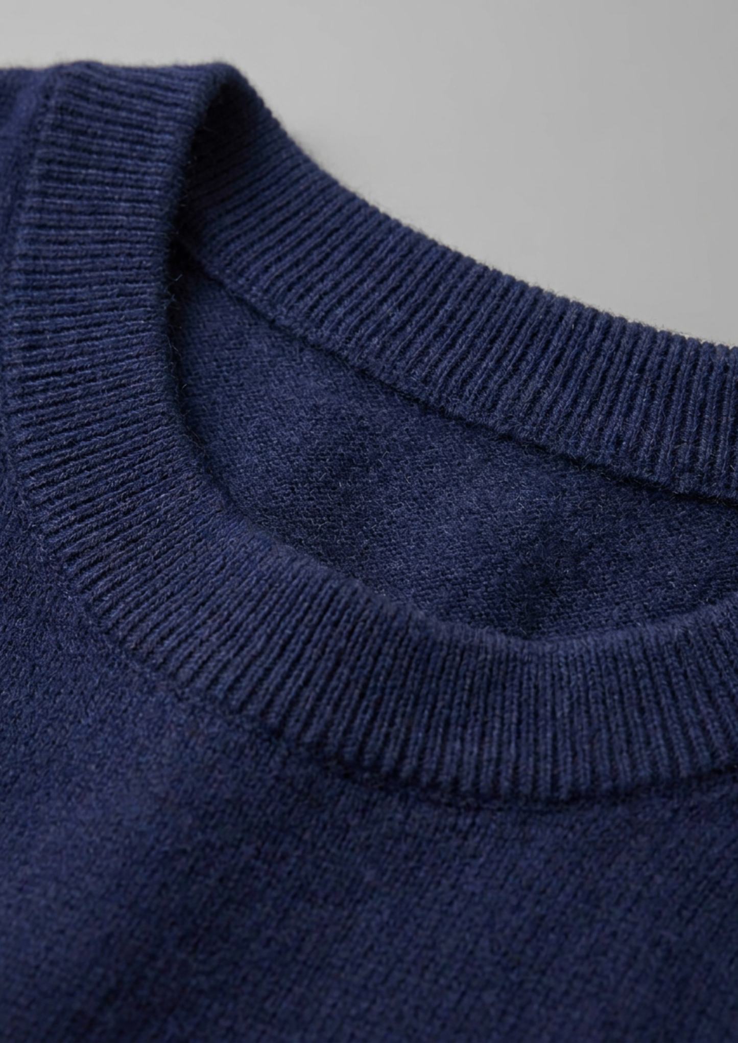 Premium Cashmere Classic Crewneck T-Shirt - Navy Blue | Castielli
