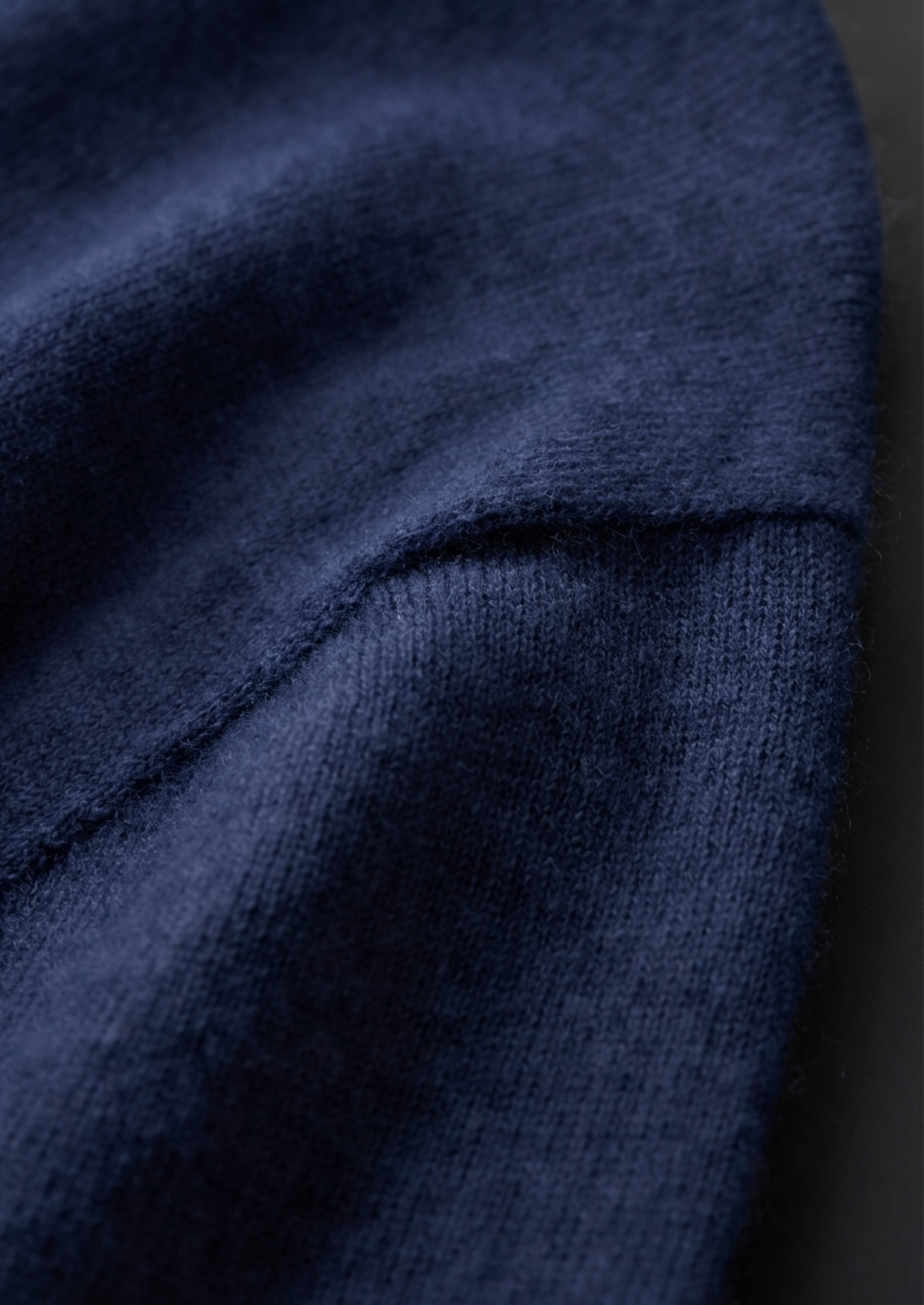 Premium Cashmere Classic Crewneck T-Shirt - Navy Blue | Castielli