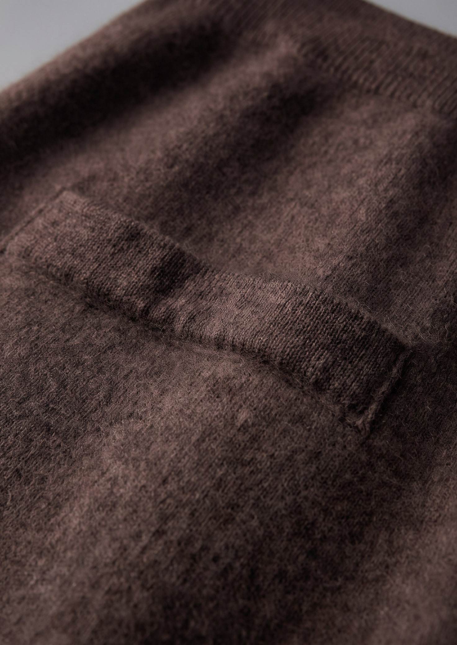 Pure Extra-Fine Merino Wool Dark Brown Luzzo Set | Castielli