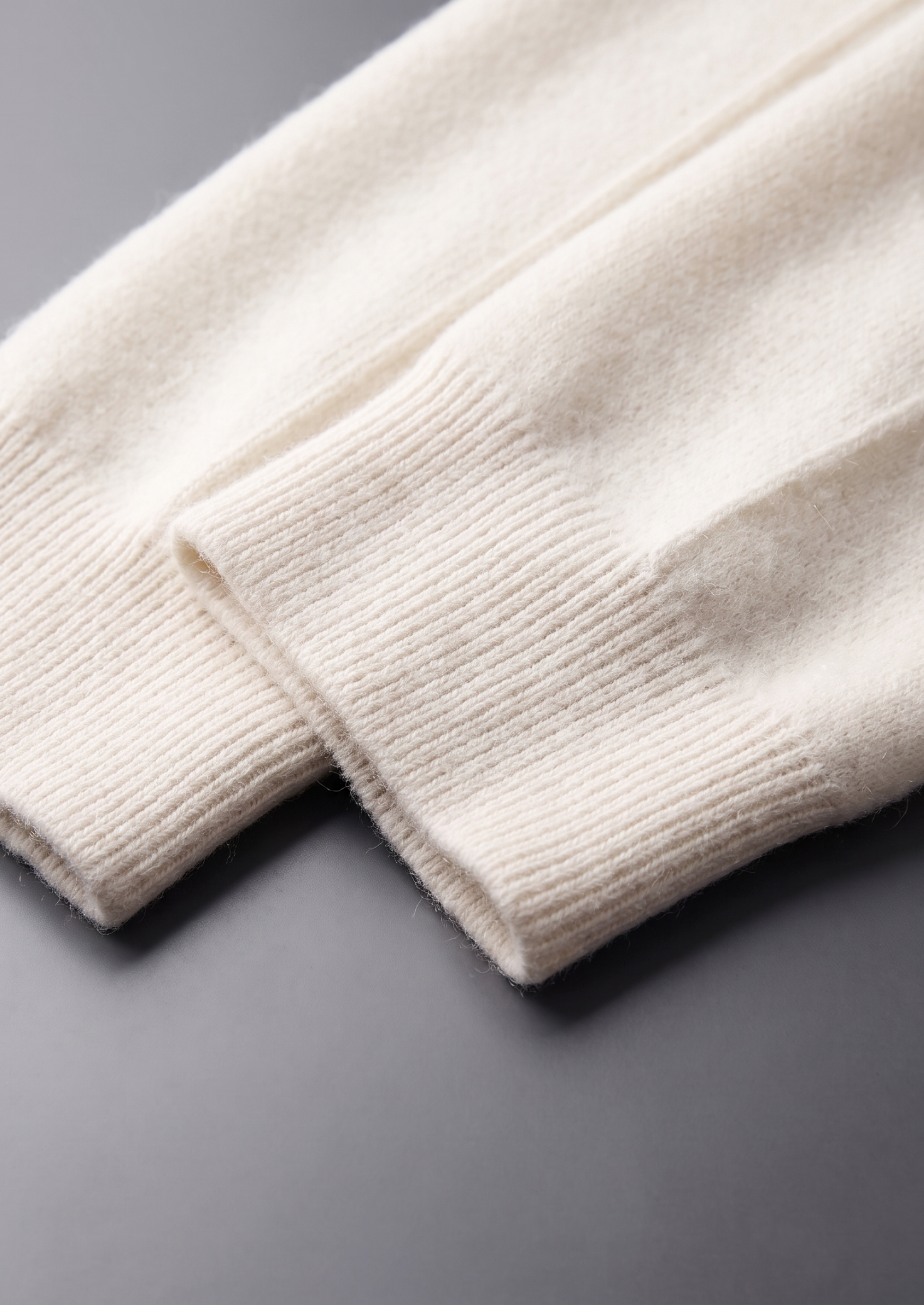 Pure Extra-Fine Merino Wool Cream White Luzzo Set | Castielli